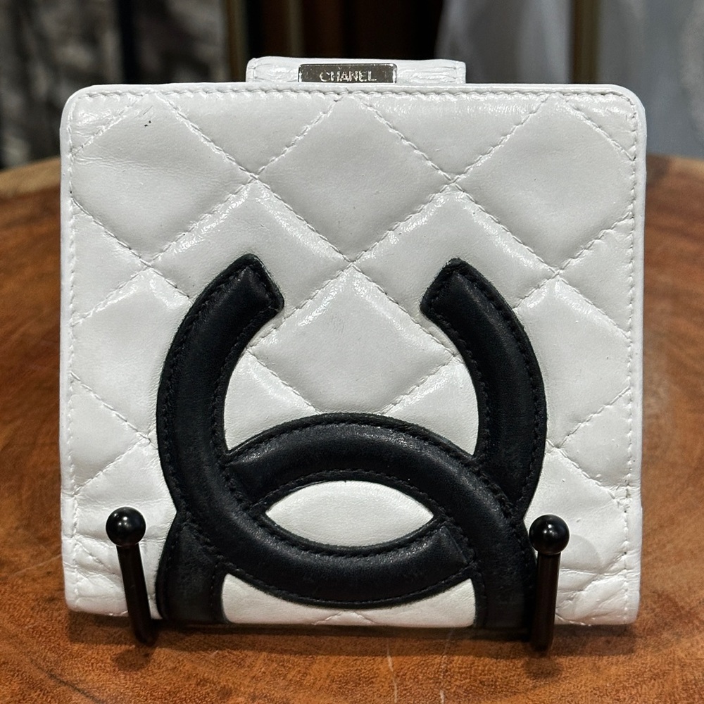 CHANEL Cambon Ligne Compact Wallet White/Black Quilted Leather Pink Interior